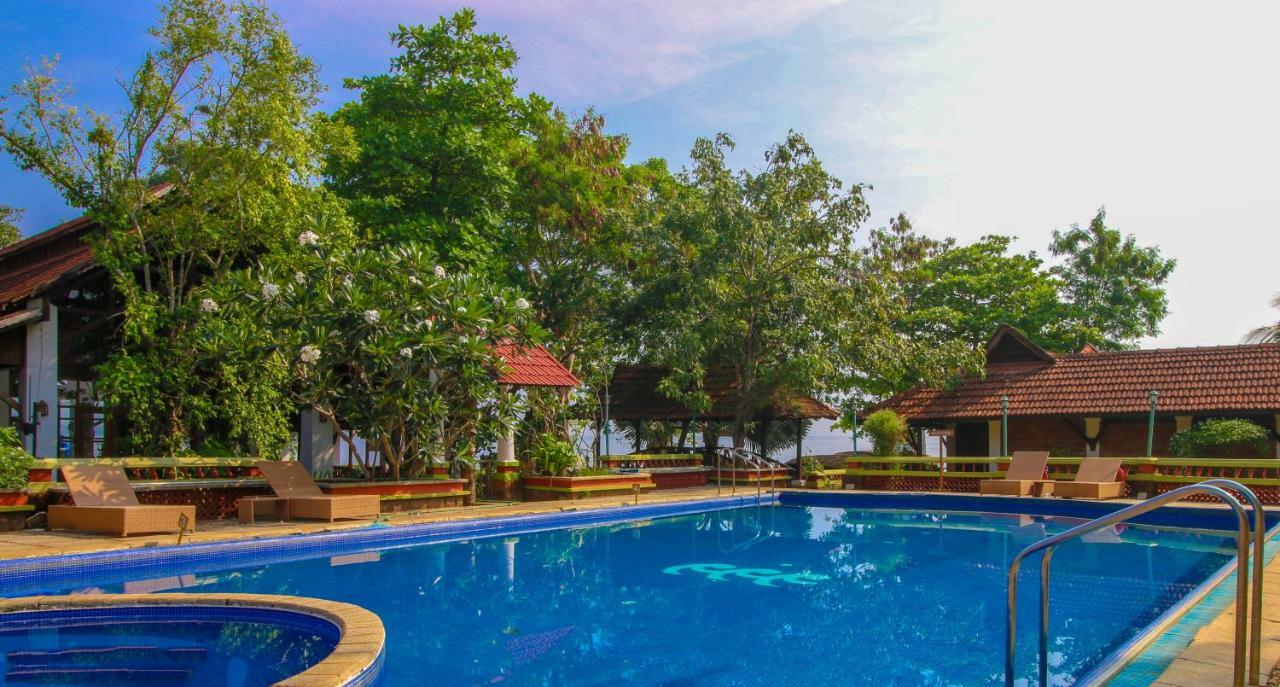 Punnamada Resort Alappuzha Exterior foto