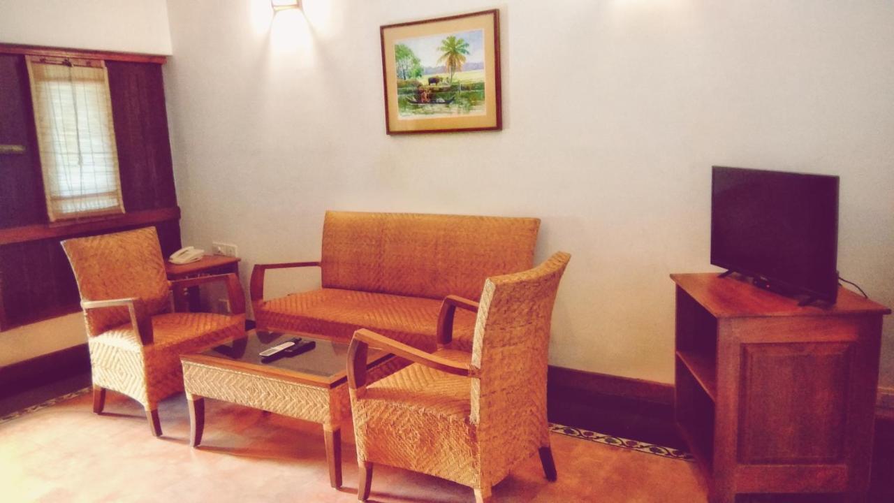 Punnamada Resort Alappuzha Exterior foto